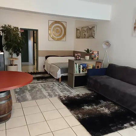 Verre Chez Nous Saumur Pour 4, 6 Personnes *